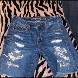 American Eagle Women Shorts With Cuts